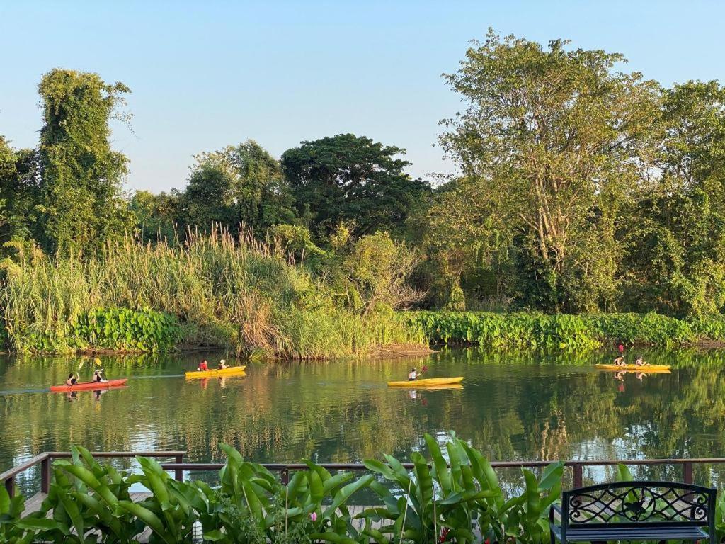 Ruen Maihom Riverside Cottage Kanchanaburi Ngoại thất bức ảnh
