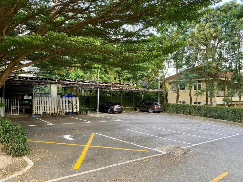 Ruen Maihom Riverside Cottage Kanchanaburi Ngoại thất bức ảnh