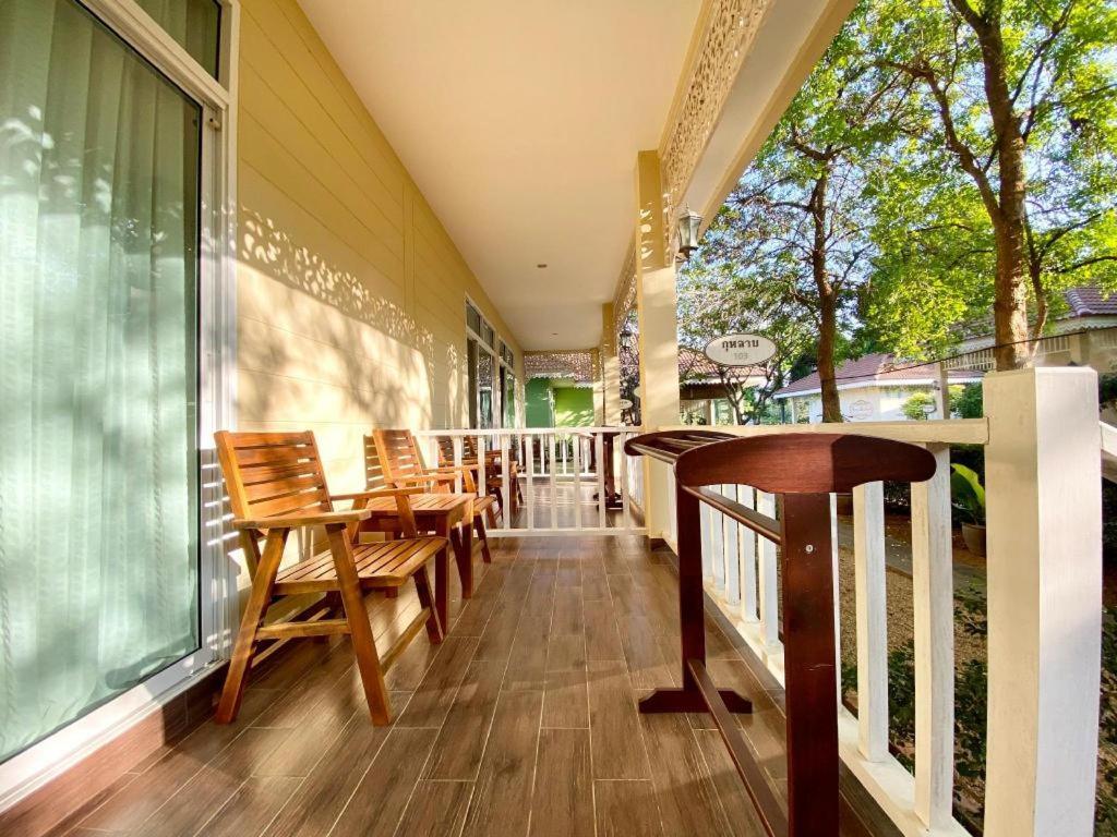 Ruen Maihom Riverside Cottage Kanchanaburi Ngoại thất bức ảnh