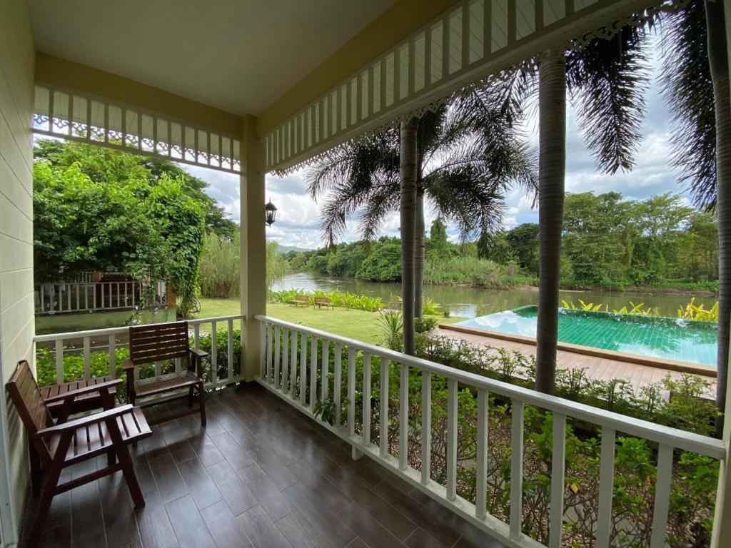 Ruen Maihom Riverside Cottage Kanchanaburi Ngoại thất bức ảnh