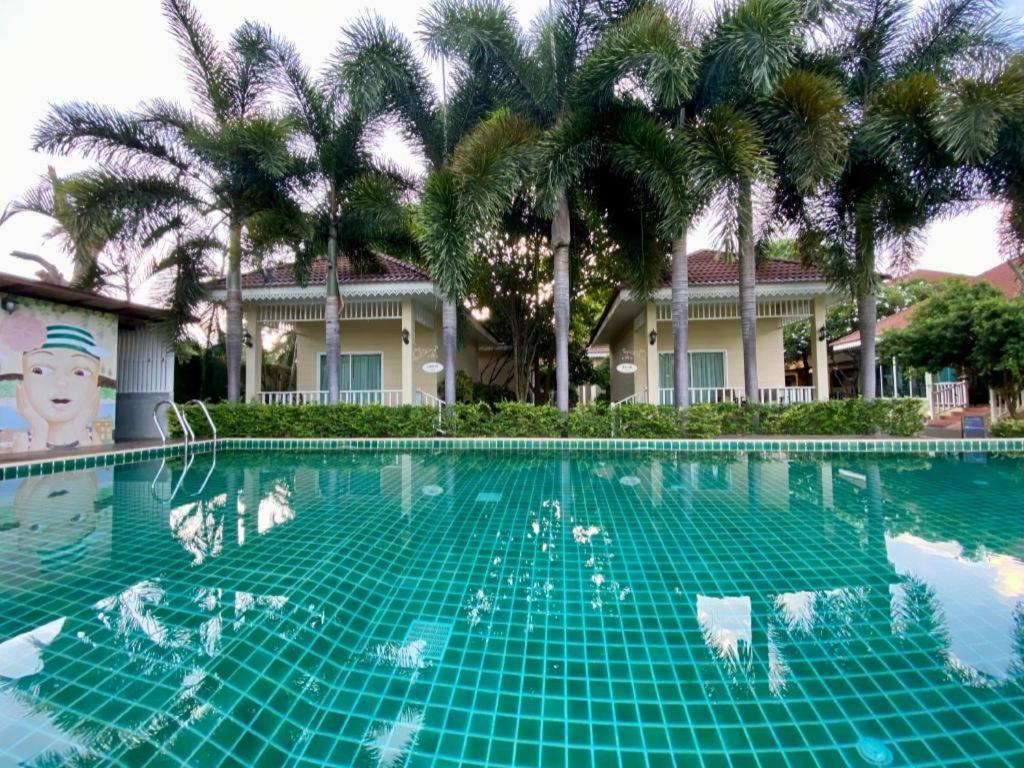 Ruen Maihom Riverside Cottage Kanchanaburi Ngoại thất bức ảnh