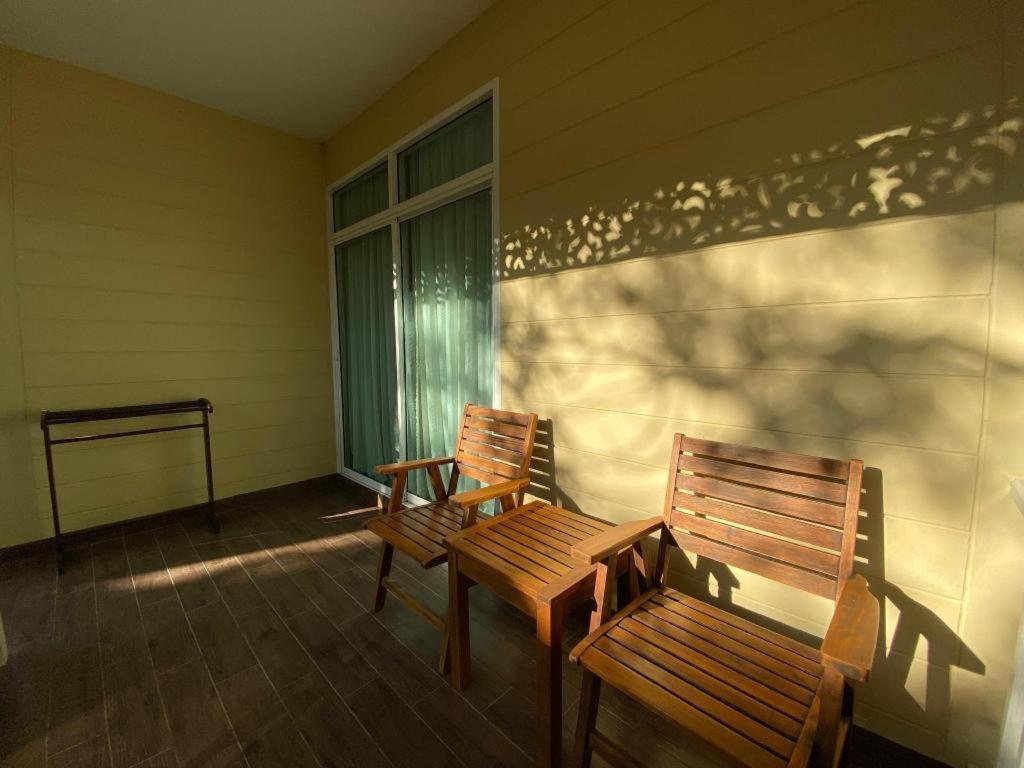 Ruen Maihom Riverside Cottage Kanchanaburi Ngoại thất bức ảnh