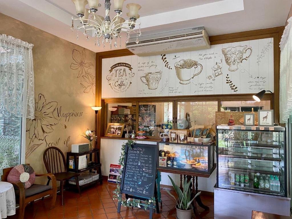 Ruen Maihom Riverside Cottage Kanchanaburi Ngoại thất bức ảnh